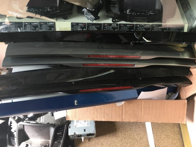 VE VF SSV SS SV6 Holden Commodore ute roof mounted brake light Salvage Auto Sales