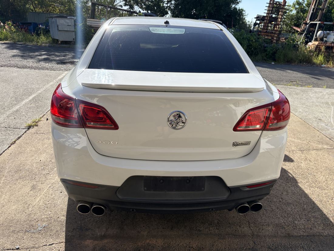 Wrecking 2014 W310 VF SS 6.0 L77 V8 engine TR6060 6 speed manual 83ks. Most parts available - Image 13