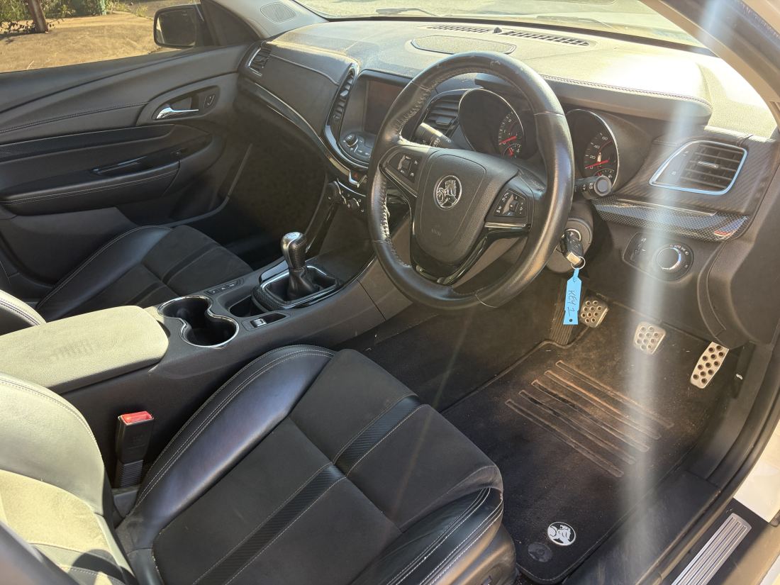 Wrecking 2014 W310 VF SS 6.0 L77 V8 engine TR6060 6 speed manual 83ks. Most parts available - Image 6