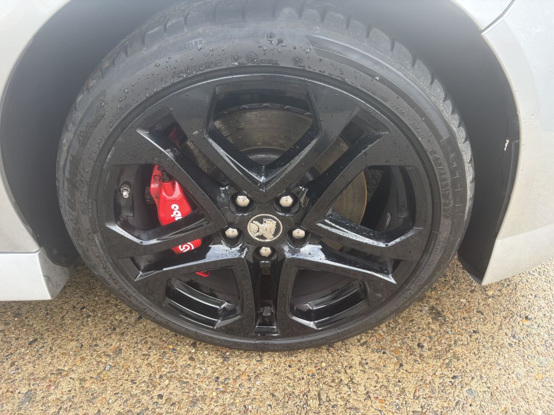 Wrecking 2017 VF 2 SSV Redline 6.2 LS3 V8 auto 69,000km - Image 10