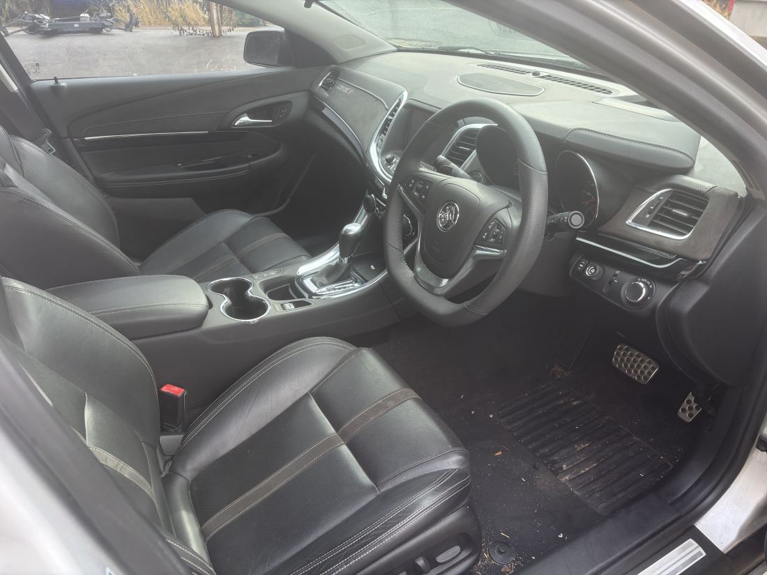 Wrecking 2017 VF 2 SSV Redline 6.2 LS3 V8 auto 69,000km - Image 11