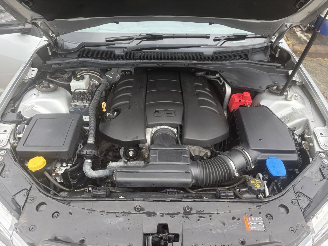 2017 VF 2 HSV SSV SS 6.2 LS3 V8 engine 6l80 6 speed auto conversion 69,000km