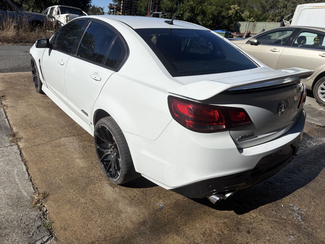 Wrecking 2017 VF 2 SS Holden Commodore 6.2 LS3 V8 auto 146ks - Image 11