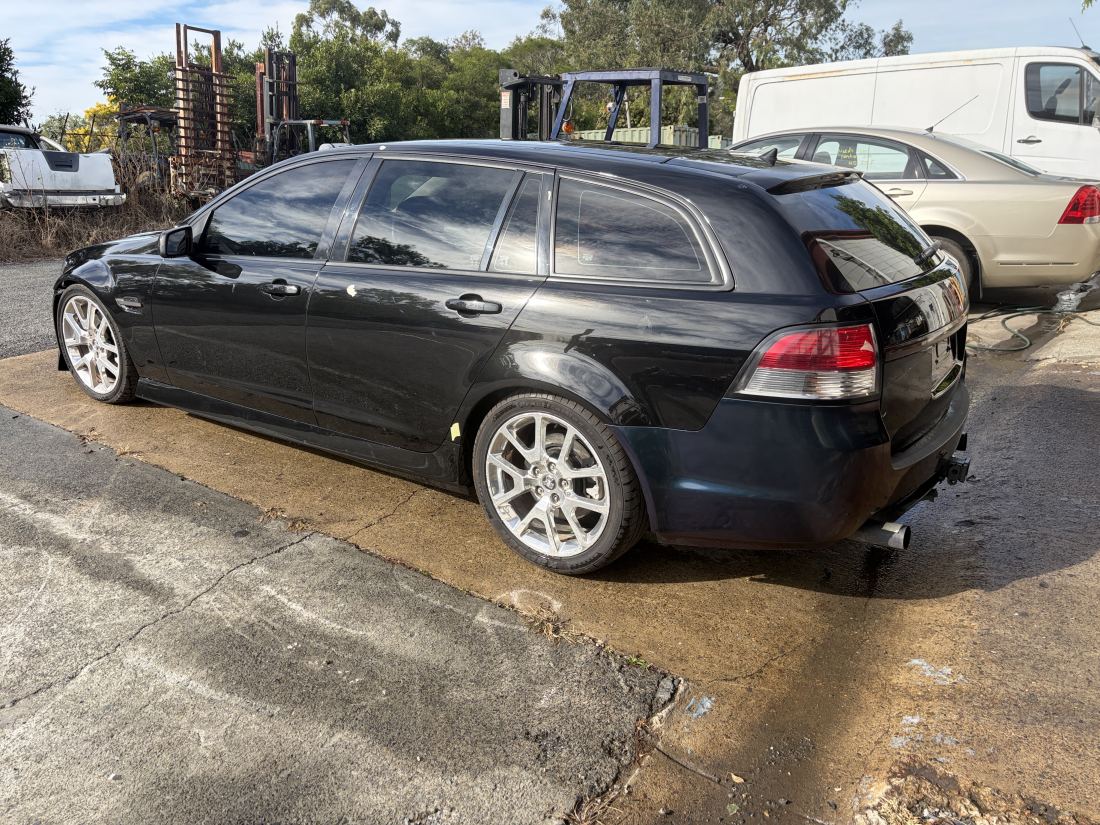 Wrecking 457HP Cammed 2011 VE SSV Sportswagon 6.0 L77 V8 TR6060 6 speed manual 236ks - Image 14