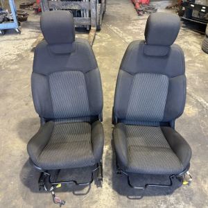 VE 2 SS SV6 Holden Commodore sedan front cloth seats