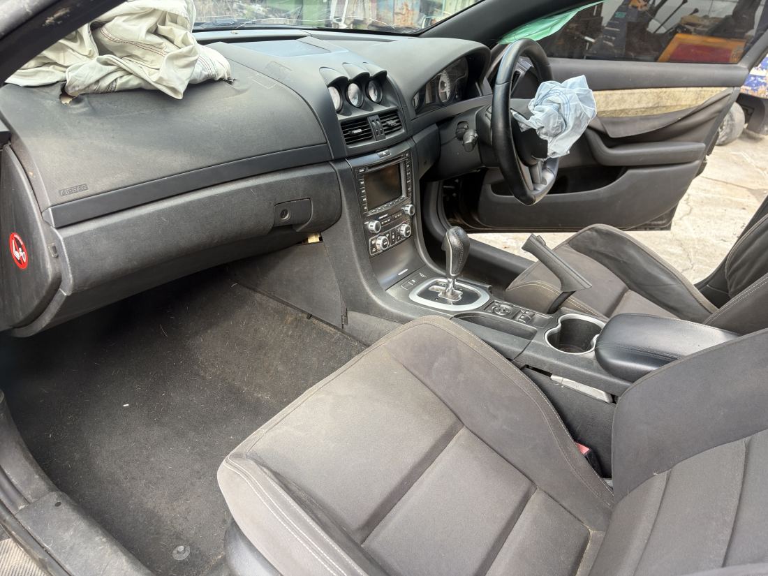 Damaged 2010 VE HSV E2 GXP Maloo rolling shell. Clear title No WOVA - Image 10
