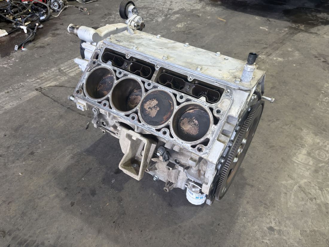 VE HSV 6.2 LS3 Complete engine block 216ks - Image 2