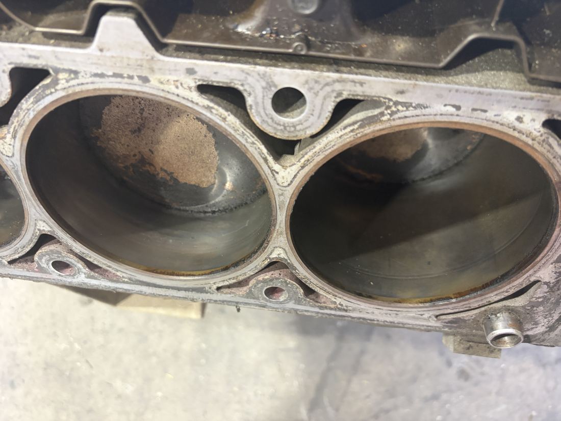 VE HSV 6.2 LS3 Complete engine block 216ks - Image 4