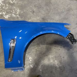 VF SS SV6 RH Front guard Perfect Blue