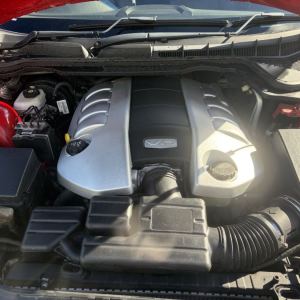 VE SSV SS 6.0 L98 V8 Engine 6 speed auto conversion 207ks