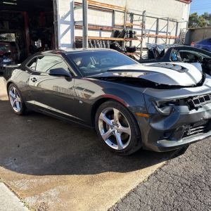 Damaged 2014 Chevrolet Camaro SS complete rolling shell