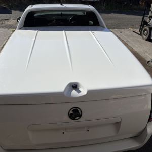 Genuine VE Holden Commodore Ute Hardlid with fitting kit