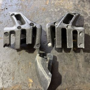 VE HSV E2 Maloo front bar foam supports x 3