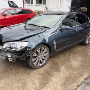 Wrecking 2014 VF Calais V 6.0 L77 V8 auto 144ks. Most parts available
