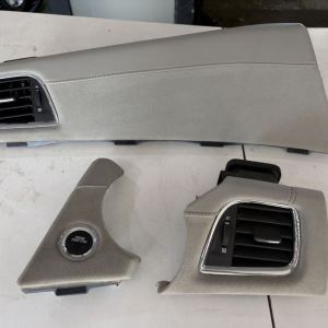 VF Calais cream dash trims