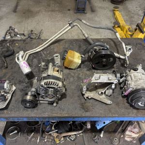 2011 VE SS 6.0 L77 V8 Engine bolt on accessories