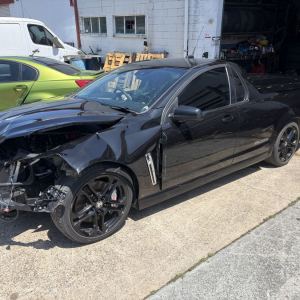 Wrecking 2014 VF 1 SSV Redline Ute Cammed 6.0 L77 V8 6 speed TR6060 manual 54ks